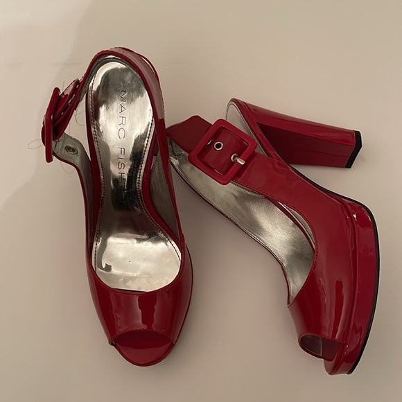 Red patent sling back heels - Picture 2 of 7